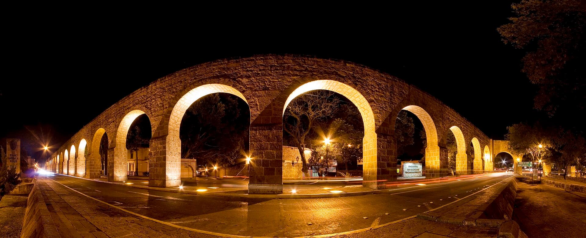 Morelia aqueduct