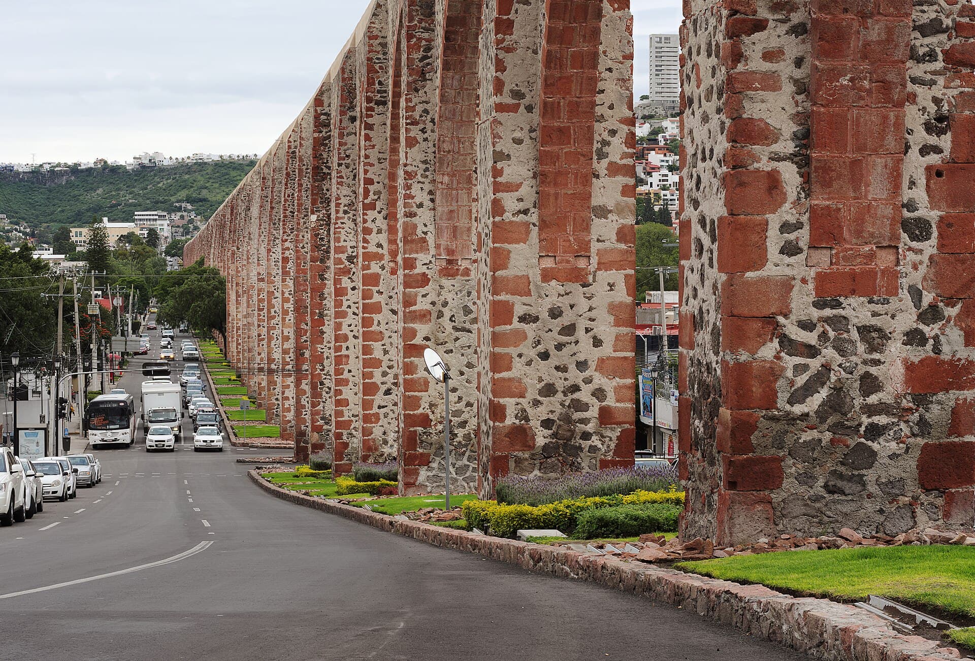 Aqueduct and its Lookout, Querétaro