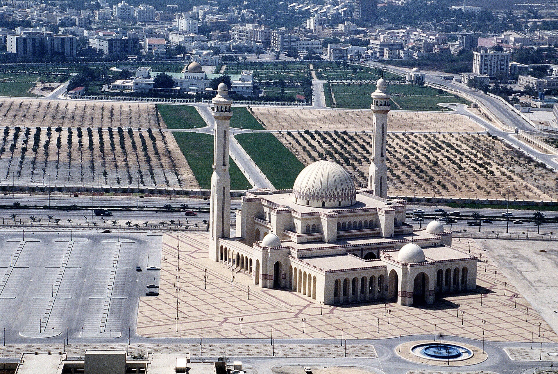 Al Fateh Grand Mosque
