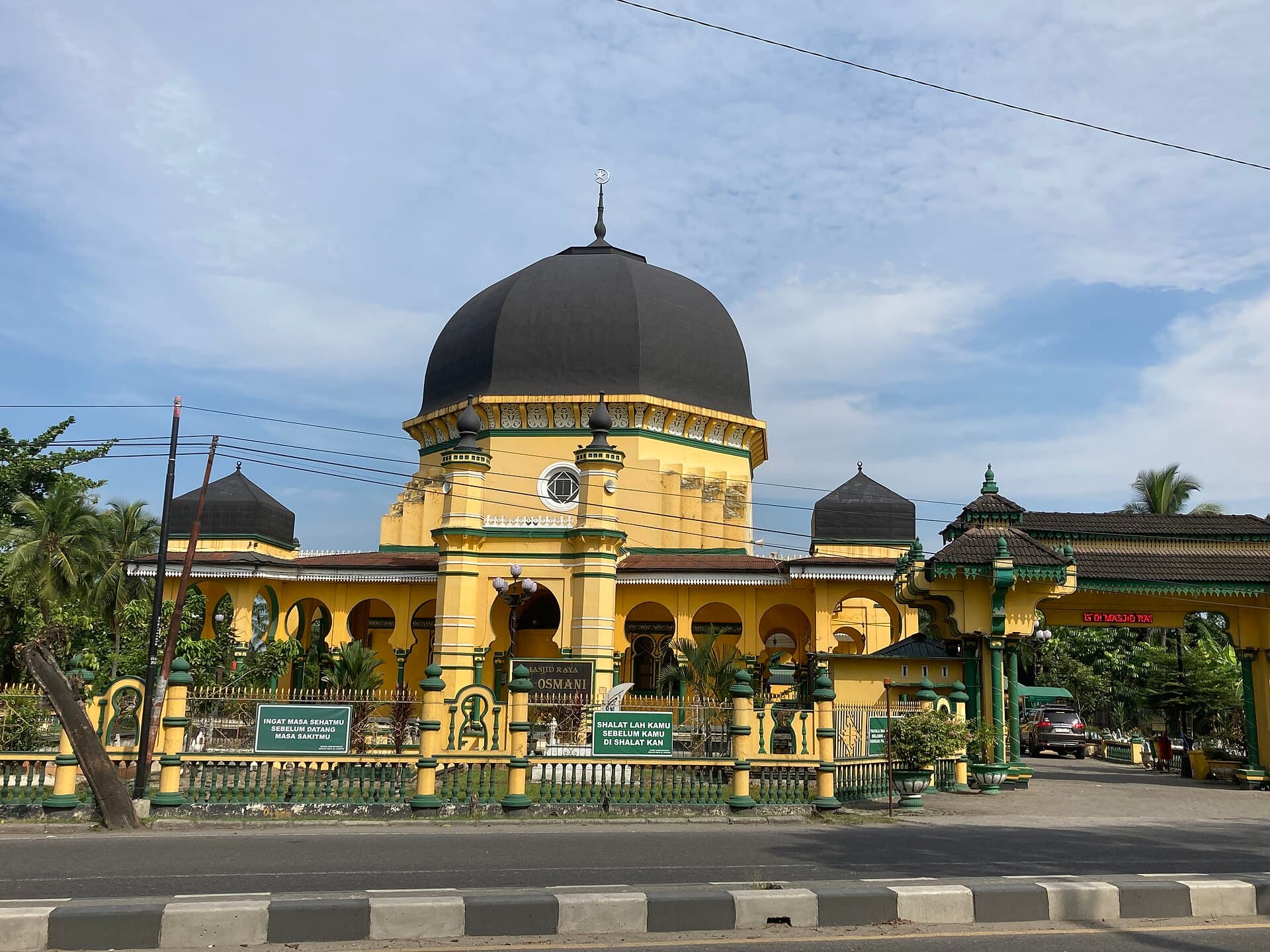 Al-Osmani Mosque, Labuhan, Medan
