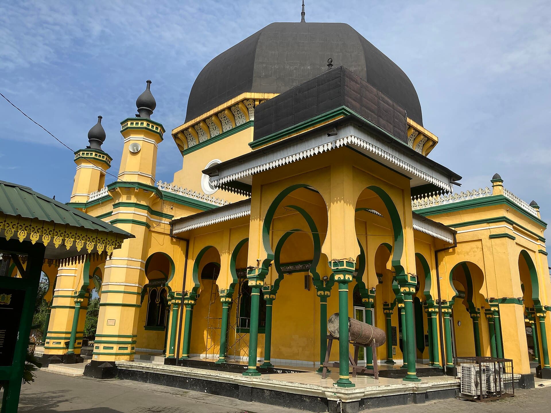 Al-Osmani Mosque, Labuhan, Medan