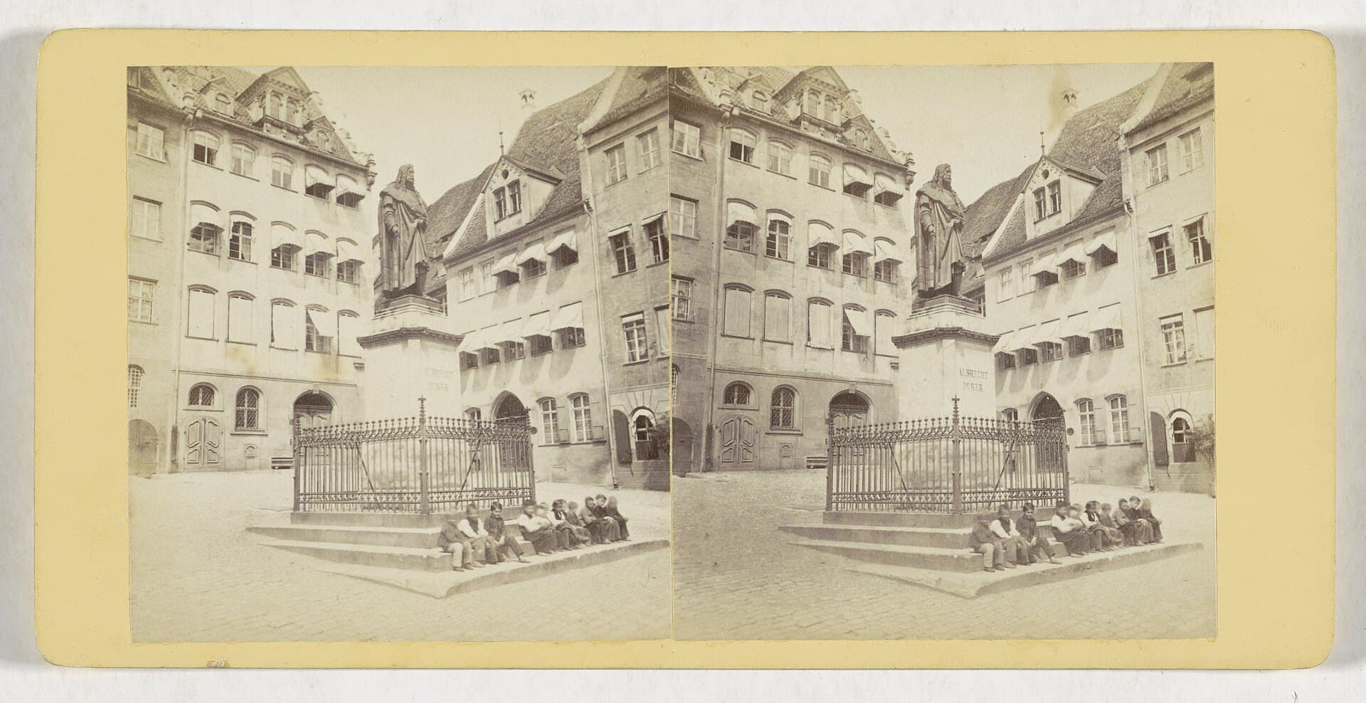 Albrecht Dürer Monument, Nuremberg