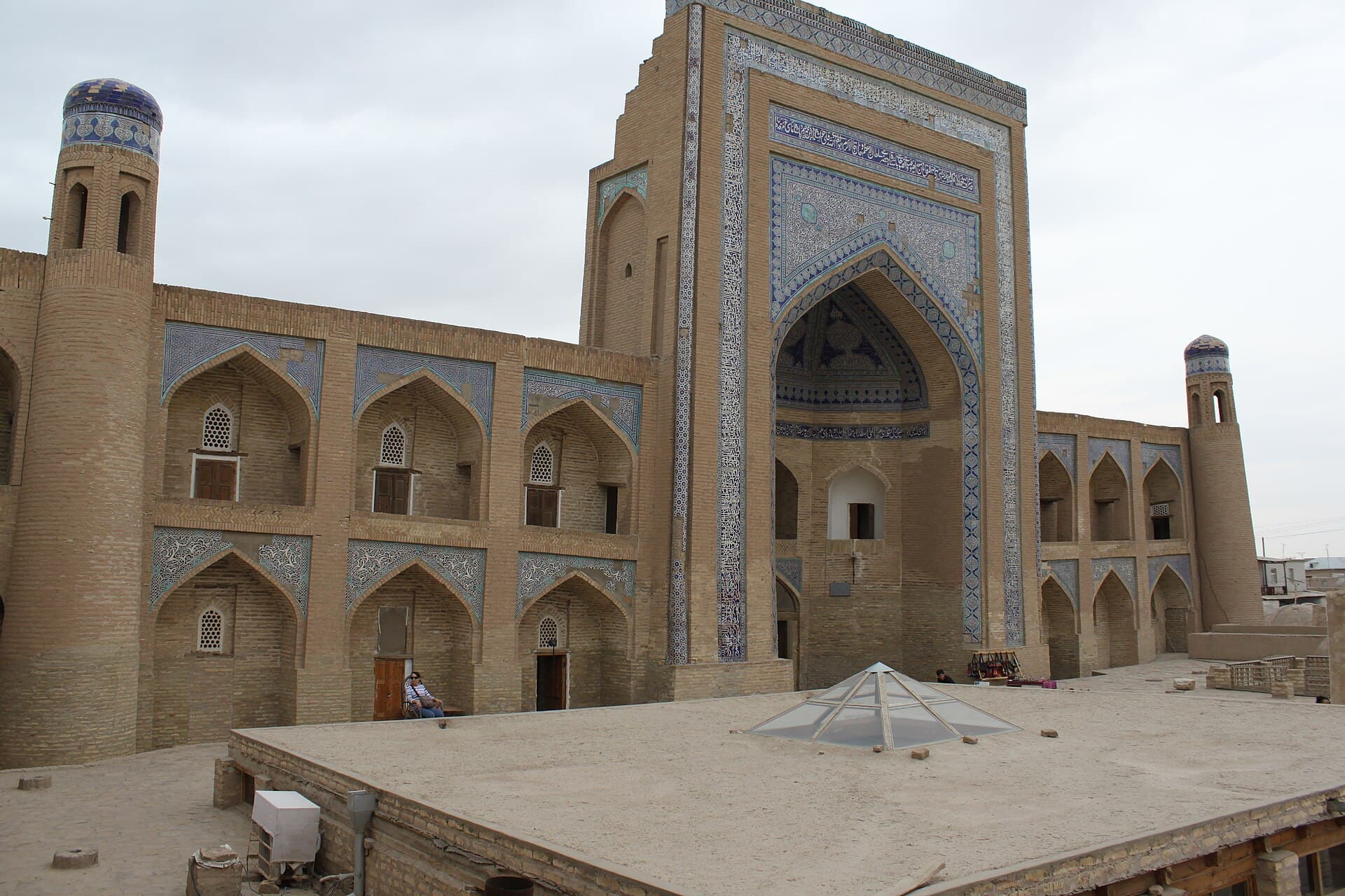 مدرسة الله قولي خان