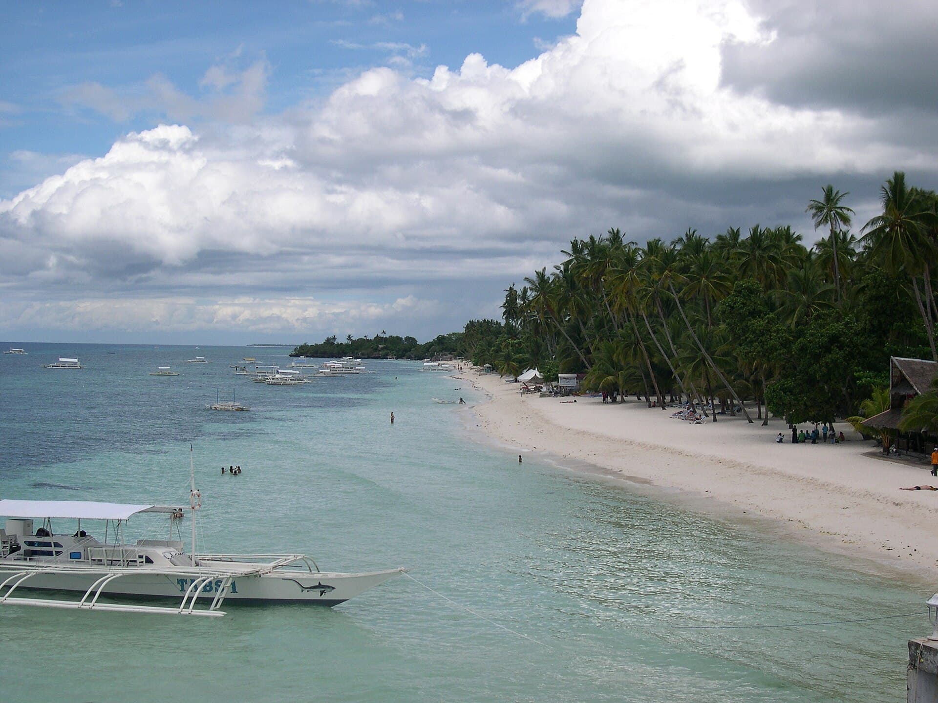 Alona Beach, Bohol