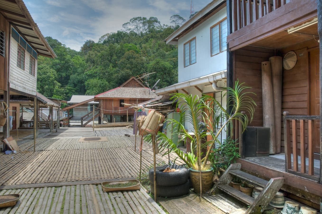 Annah Rais Longhouse