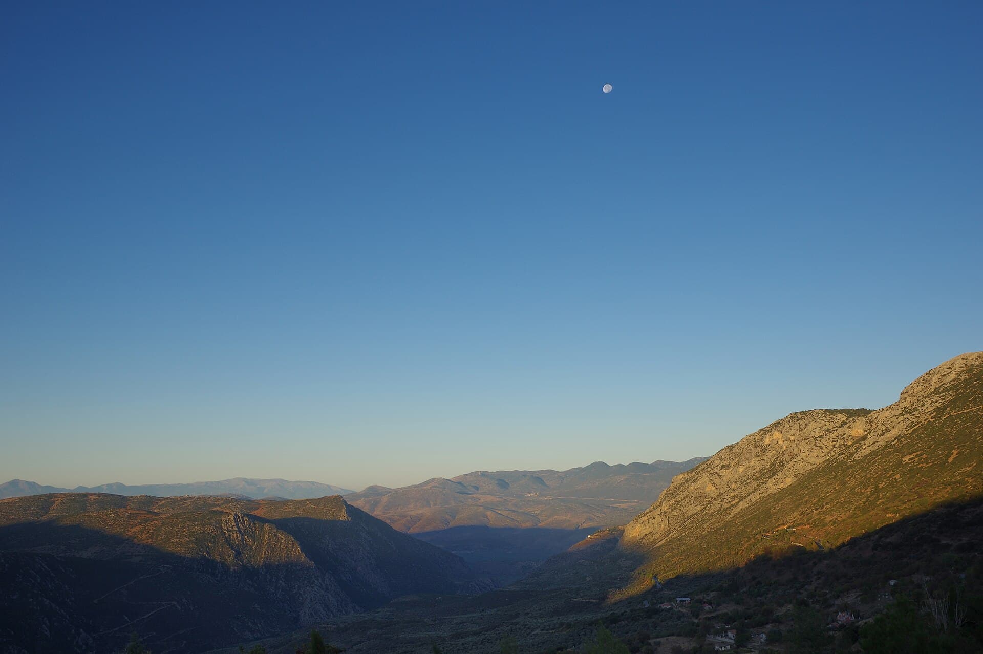 Arachova, Delphi