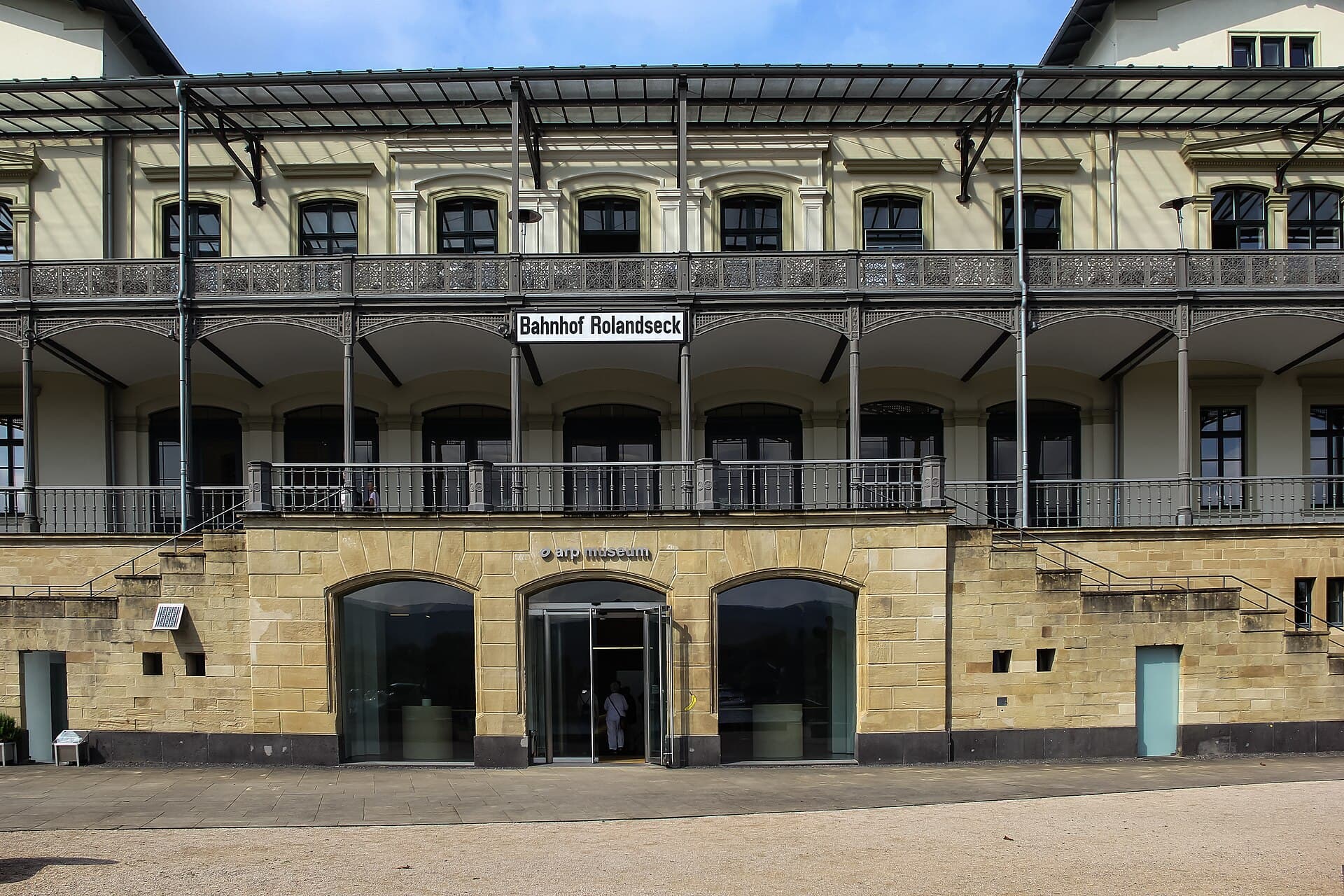 Arp Museum Bahnhof Rolandseck, Remagen