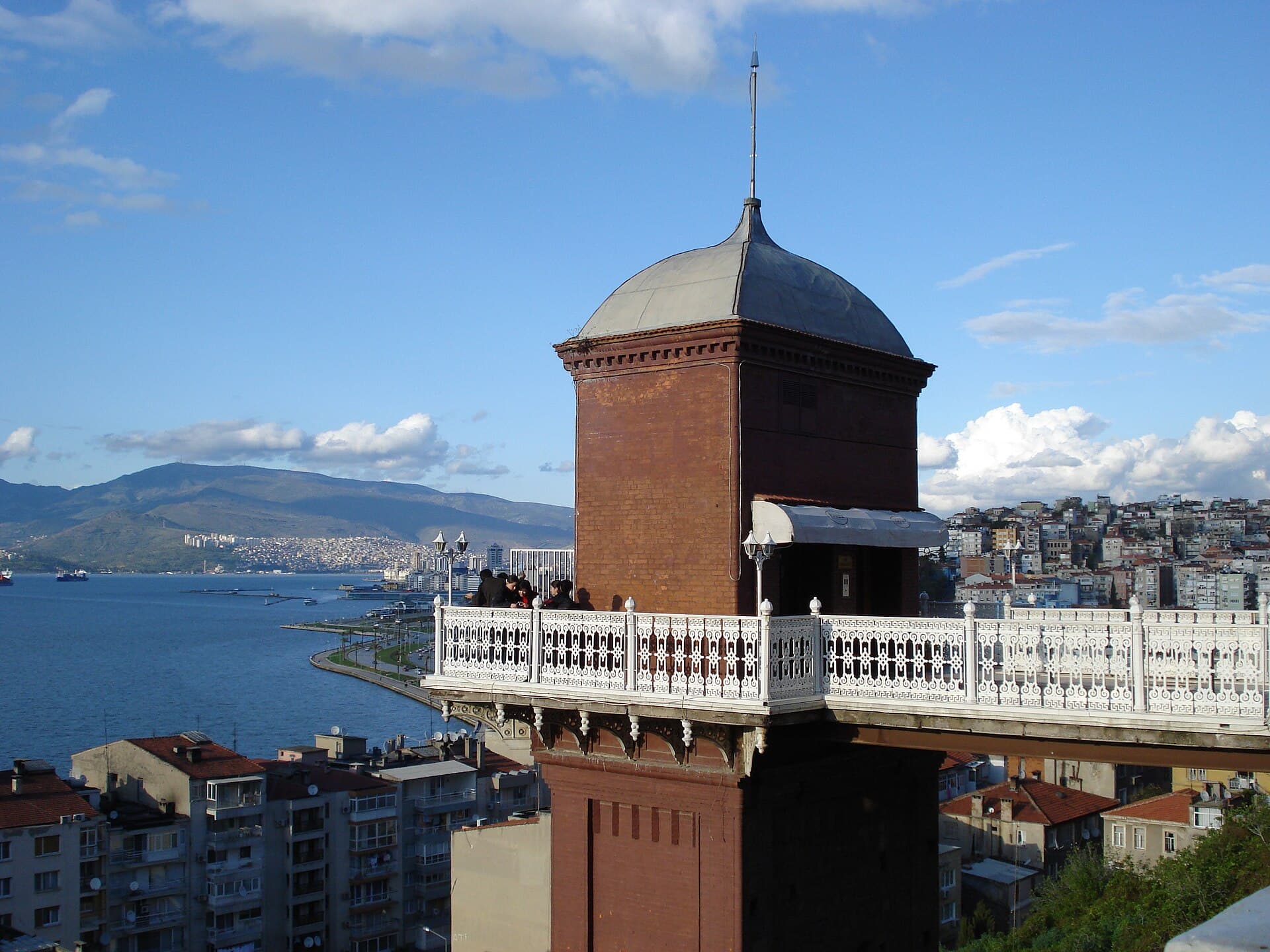 Asansör (Historical Elevator), Izmir
