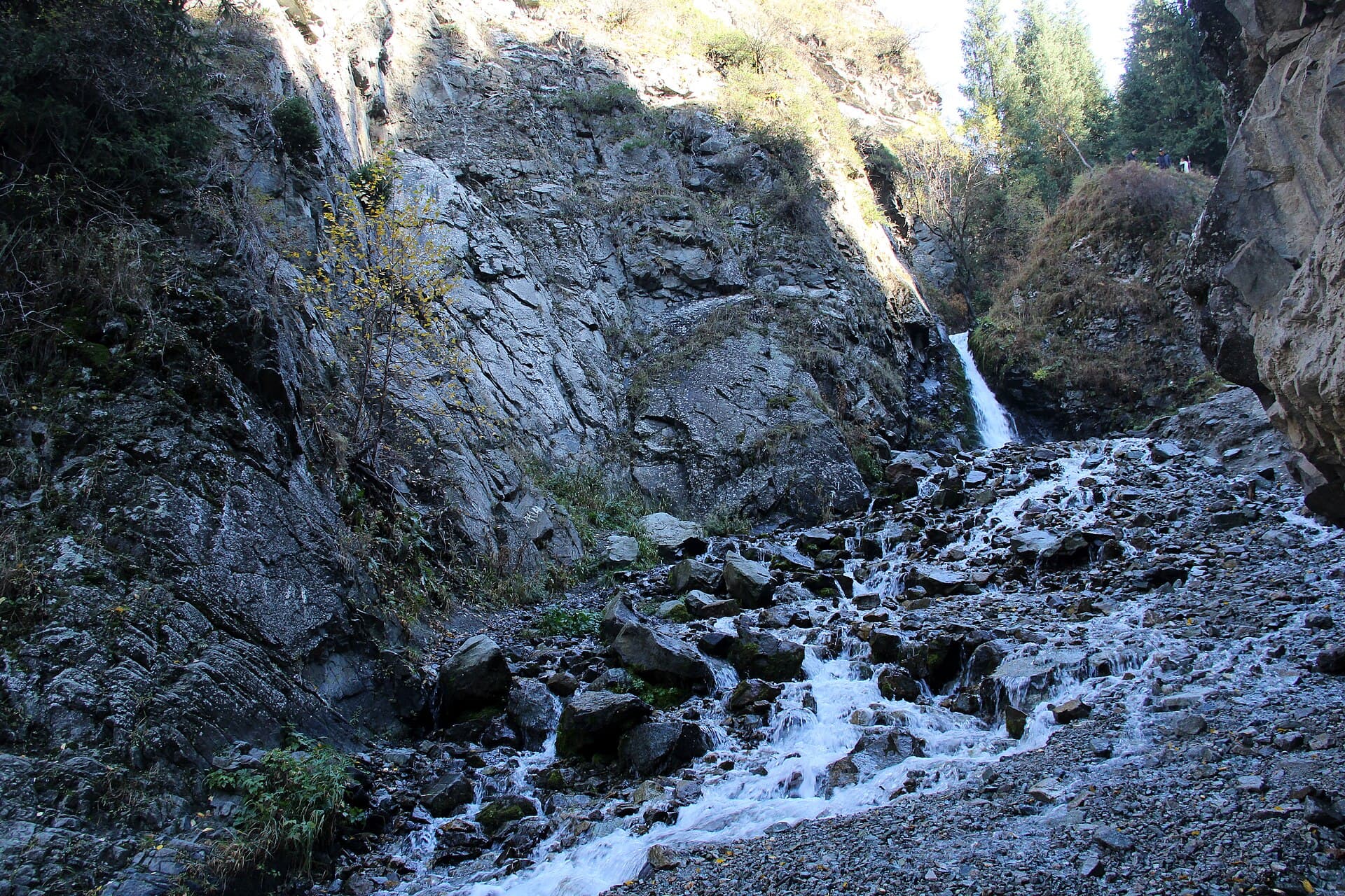 Ayusai Waterfall, Almaty