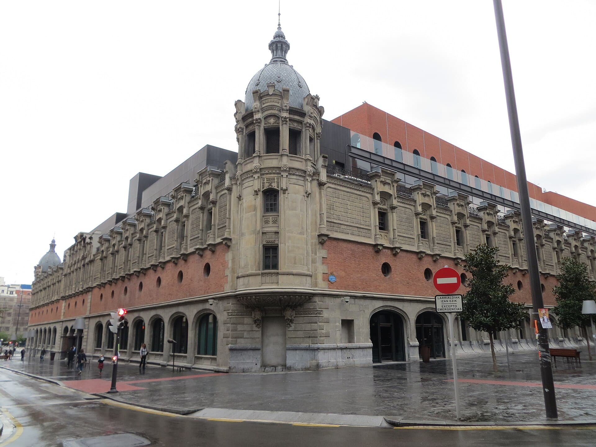 Azkuna Zentroa (Alhóndiga), Bilbao