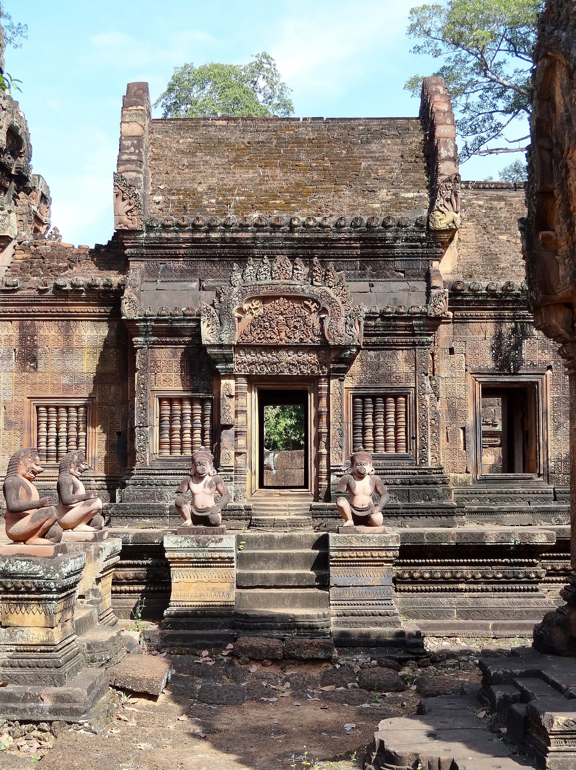 Pink sandstone carvings of Banteay Srei