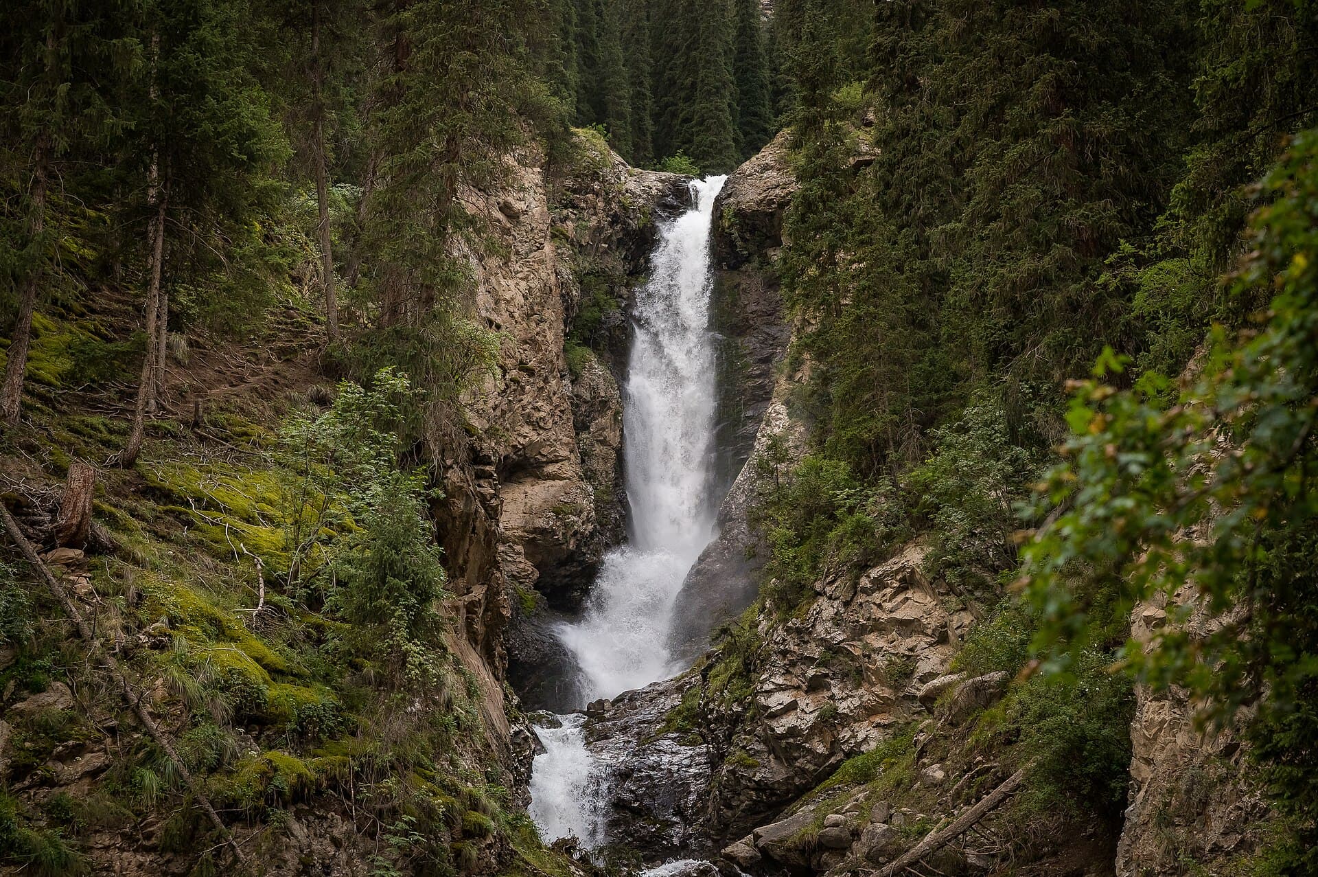 Barskoon Waterfalls, Karakol