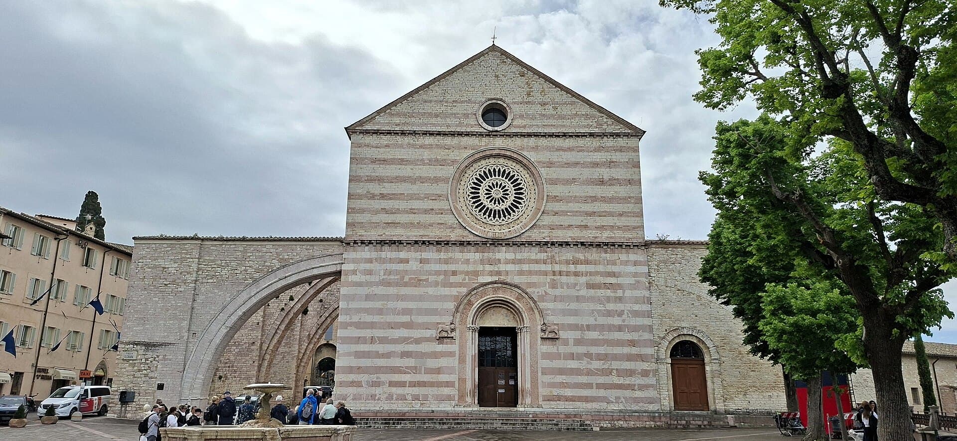 Basilica of Saint Clare, Assisi