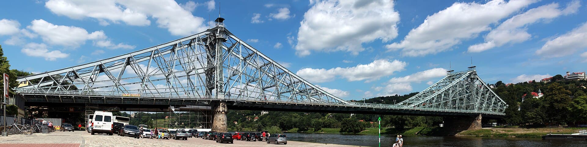 Blue Wonder Bridge (Blaues Wunder), Dresden