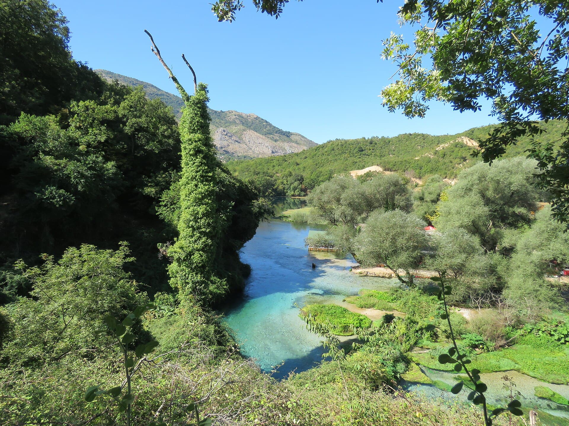 Blue Eye (Syri i Kaltër)