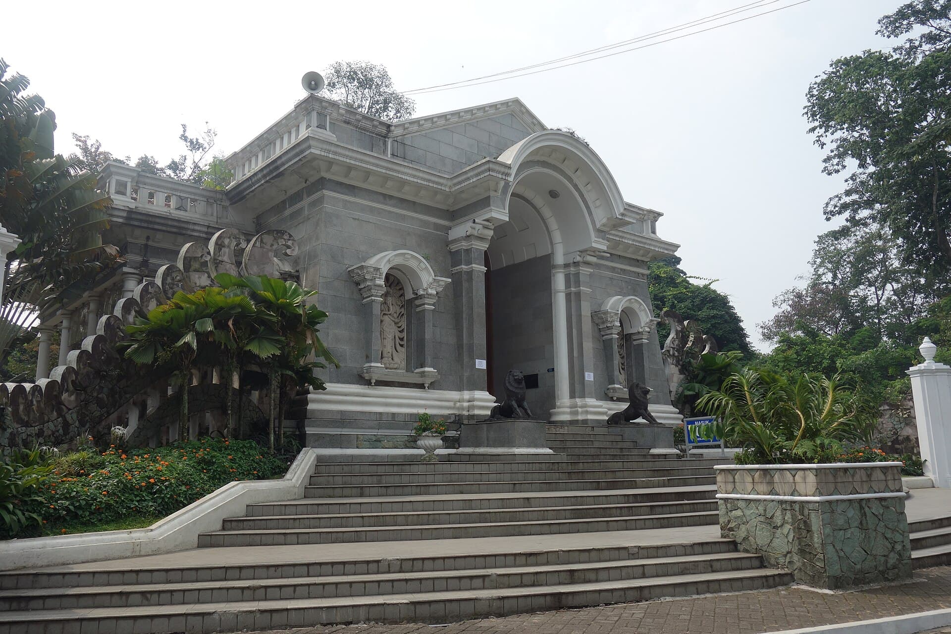 Bogor Botanical Gardens and Bogor Palace, Bogor
