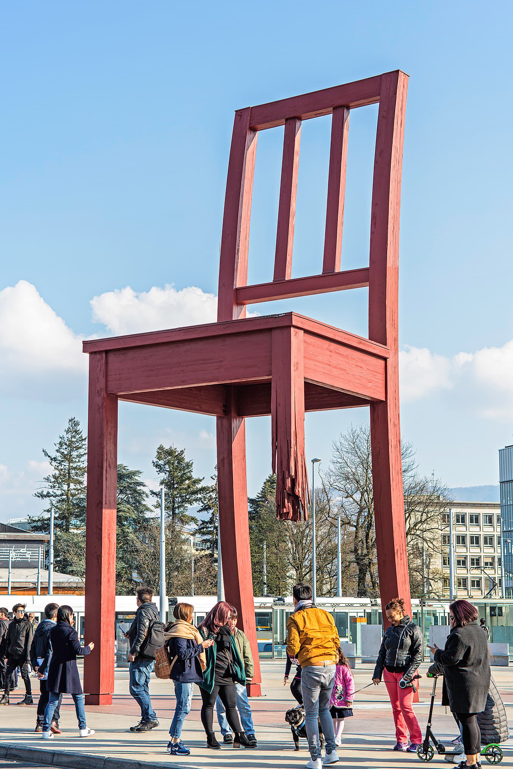 Broken Chair, Geneva