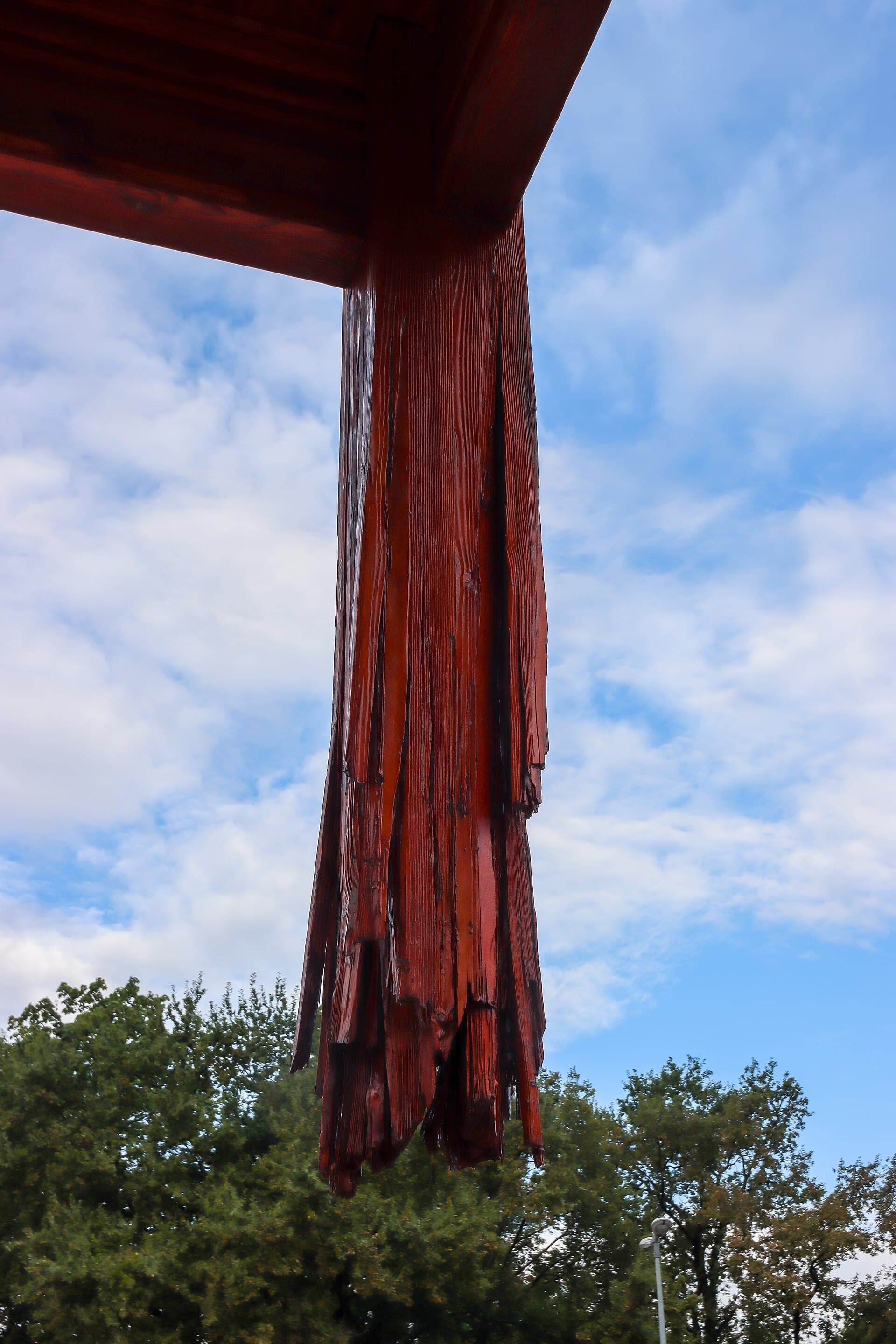 Broken Chair, Geneva
