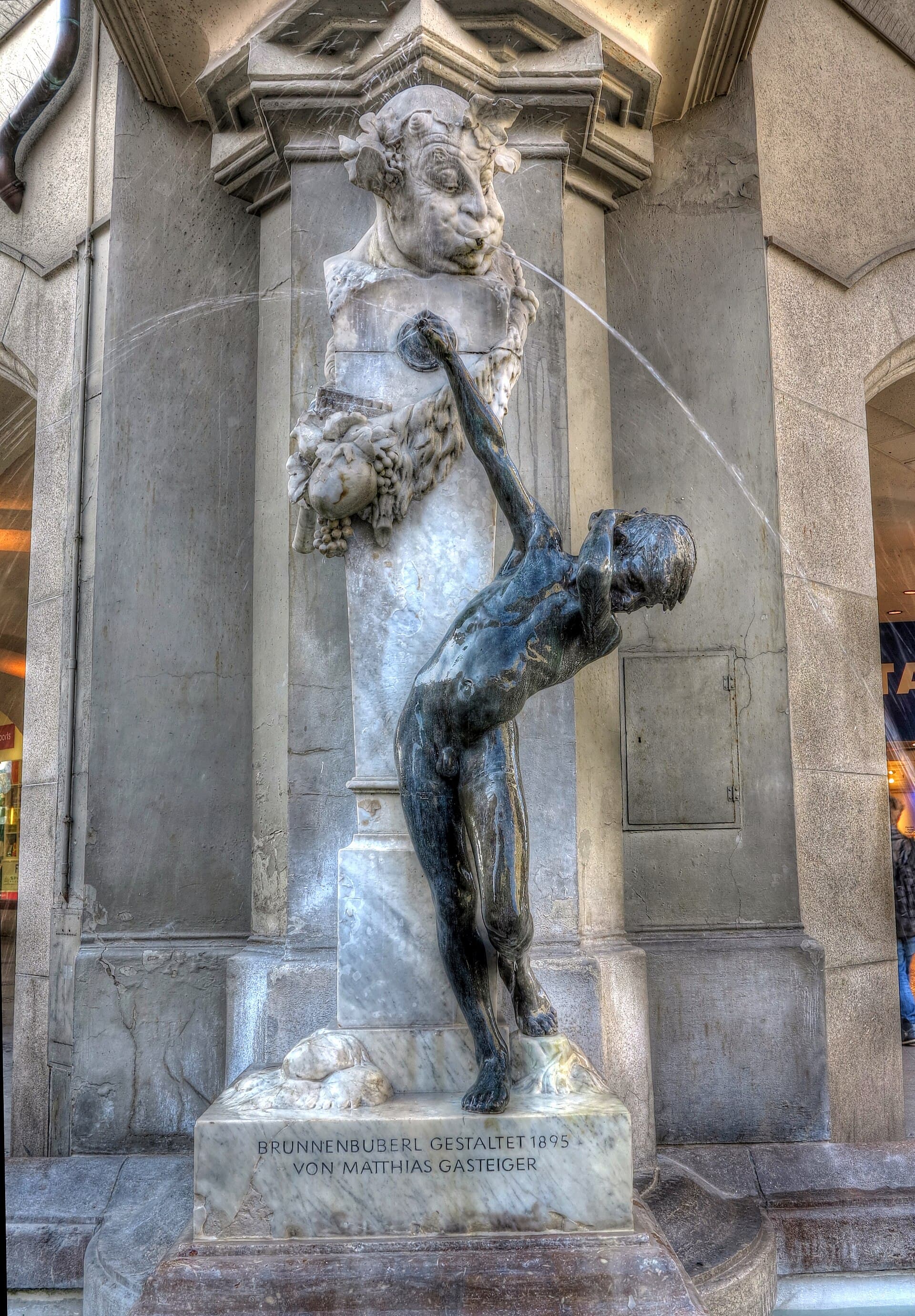 The Brunnenbuberl, Munich
