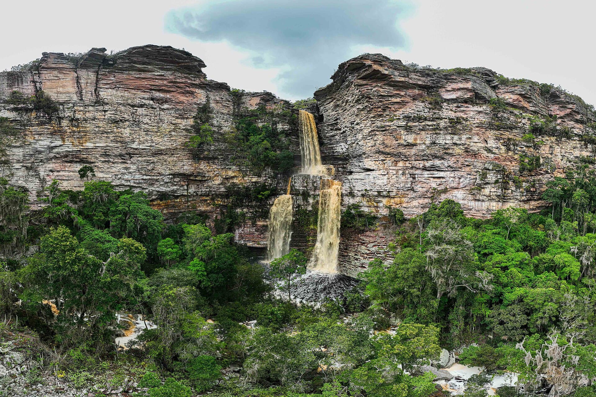 Ferro Doido Waterfall, Morro do Chapéu