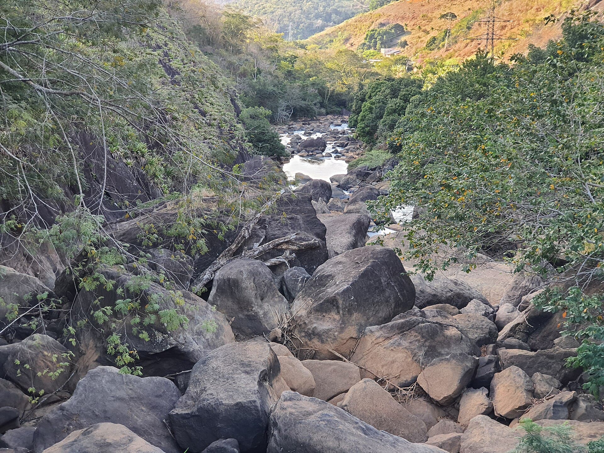 Sumidouro and Cachoeira do Funil, Santa Leopoldina
