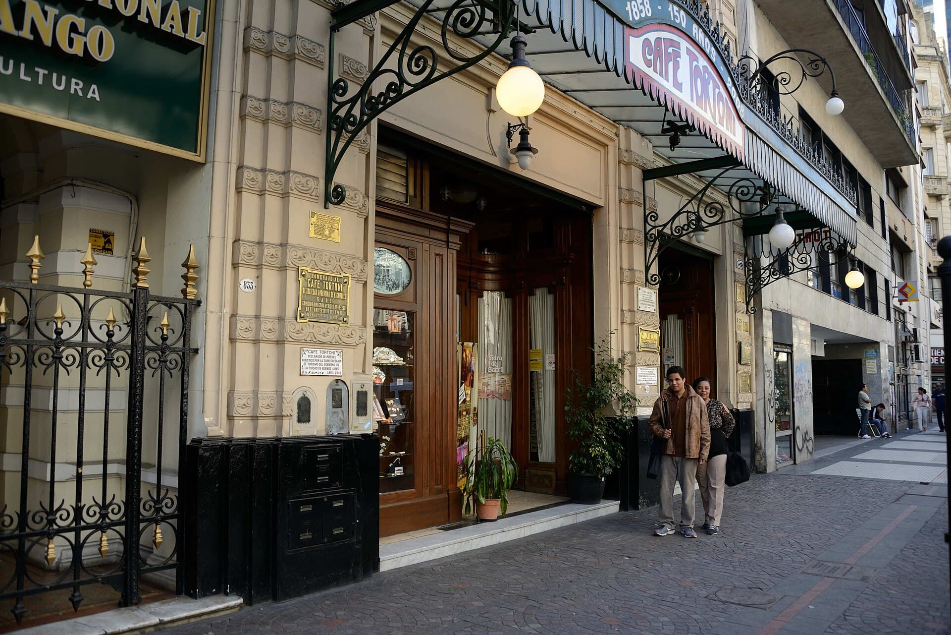 Café Tortoni, Buenos Aires