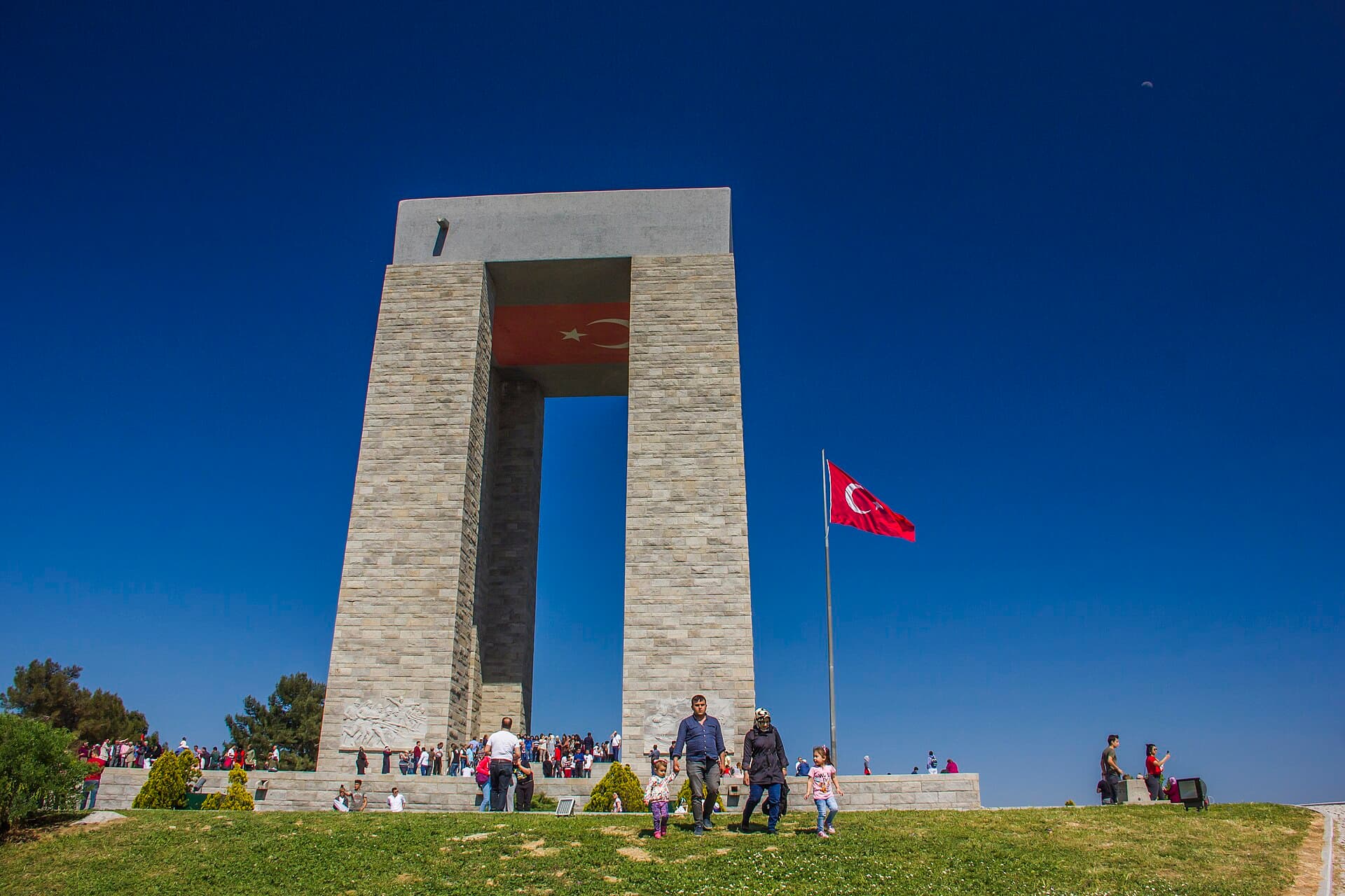 Çanakkale Martyrs' Memorial, Çanakkale