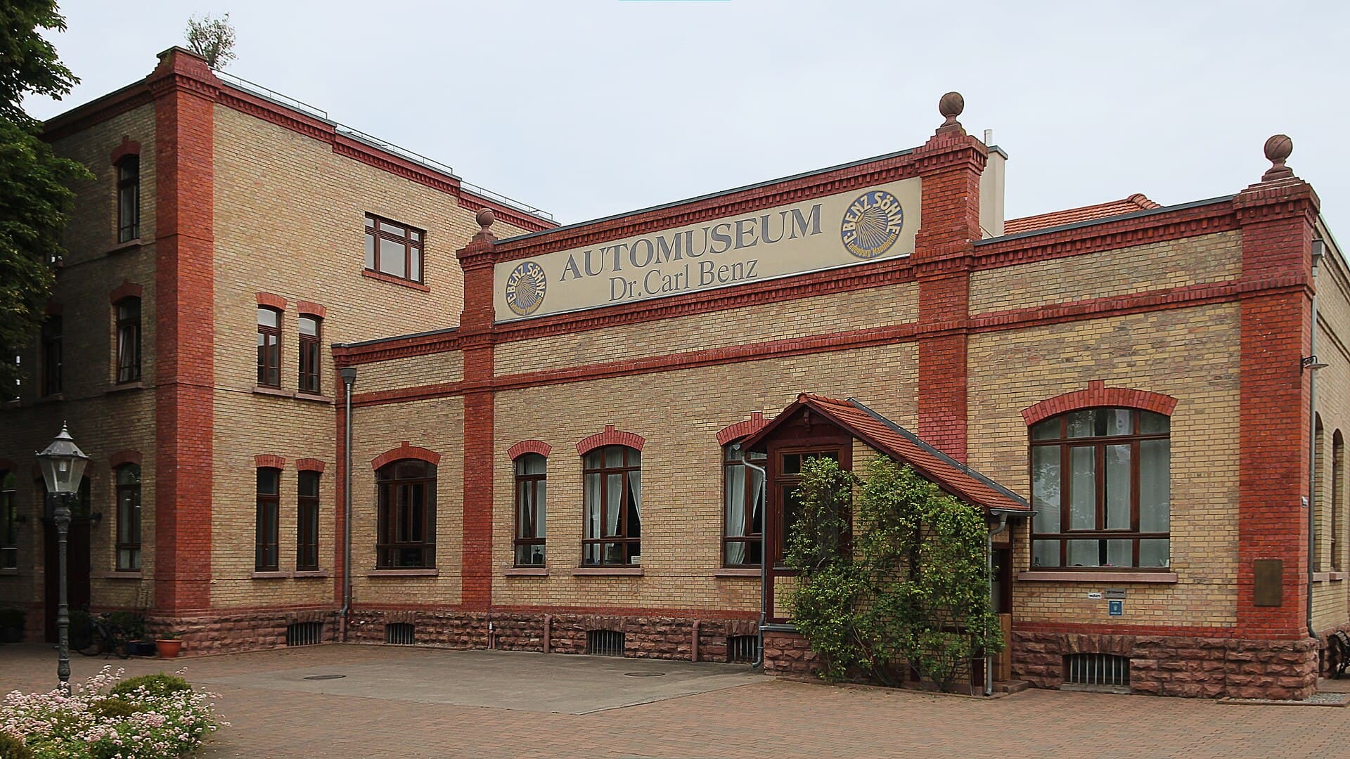Dr Carl Benz Automobile Museum, Ladenburg
