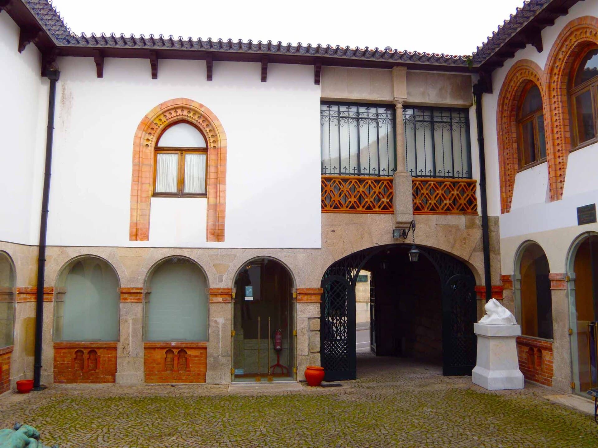 Teixeira Lopes House Museum, Porto