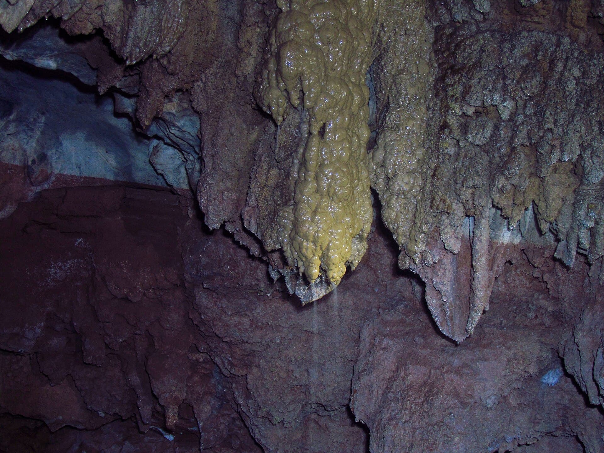 Chapéu Cave, Apiaí