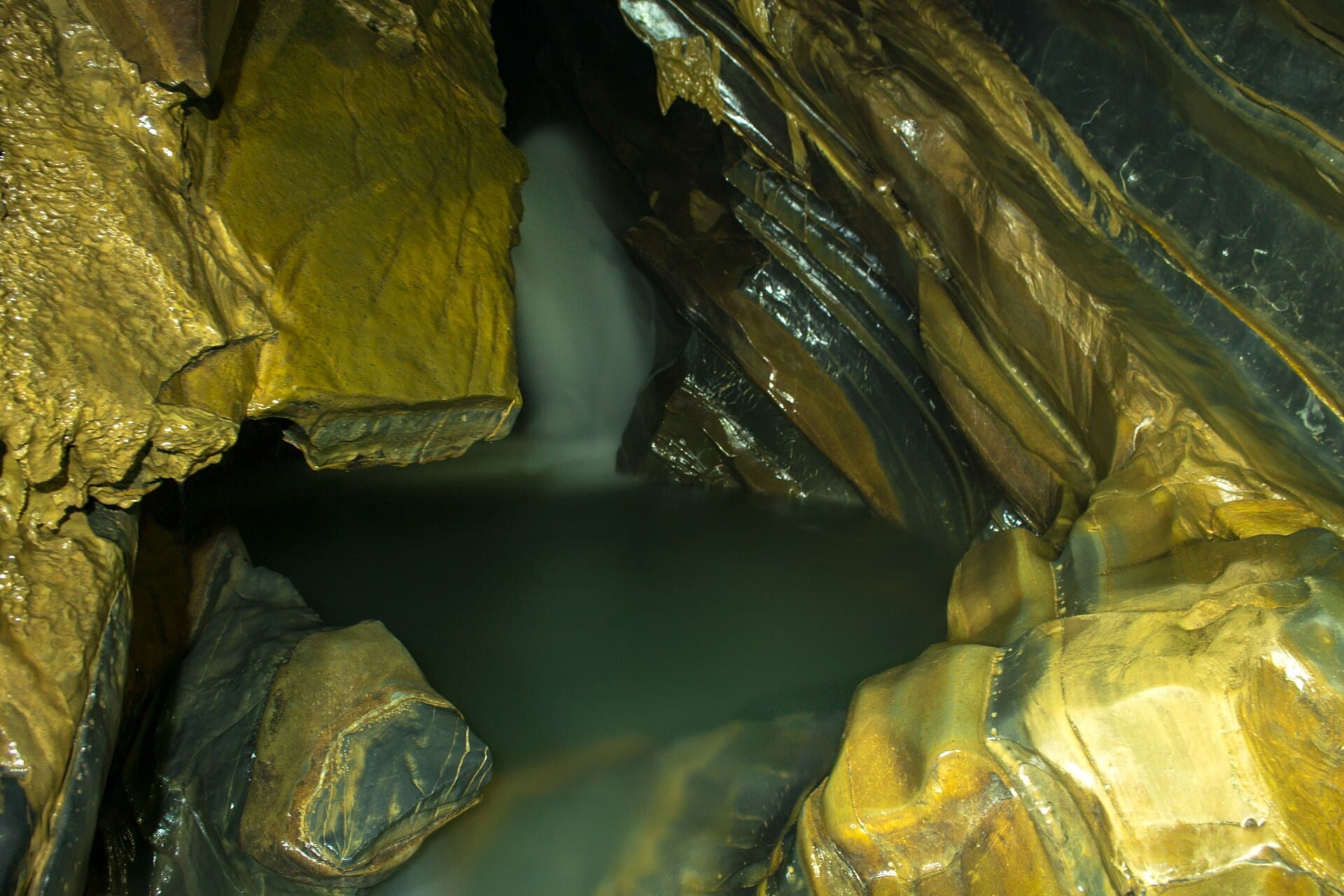 Ouro Grosso Cave, Iporanga