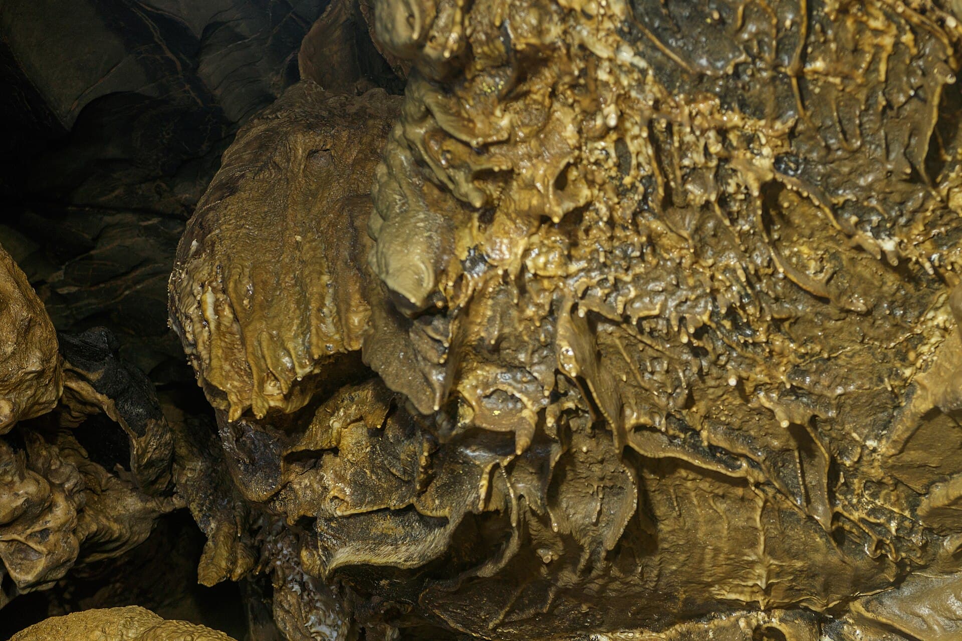 Ouro Grosso Cave, Iporanga