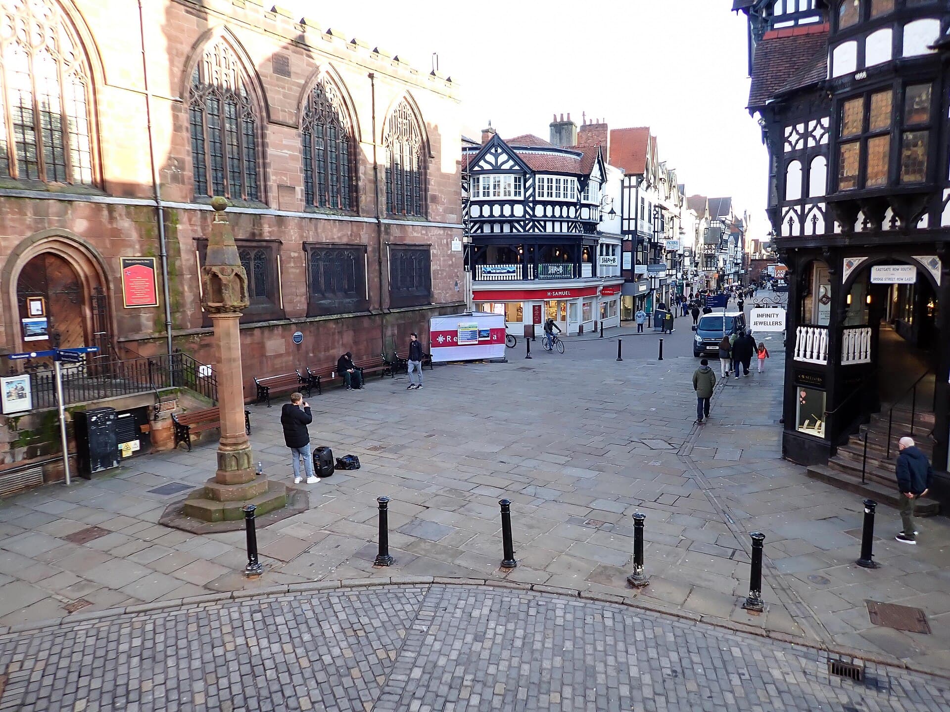 Chester Cross, Chester