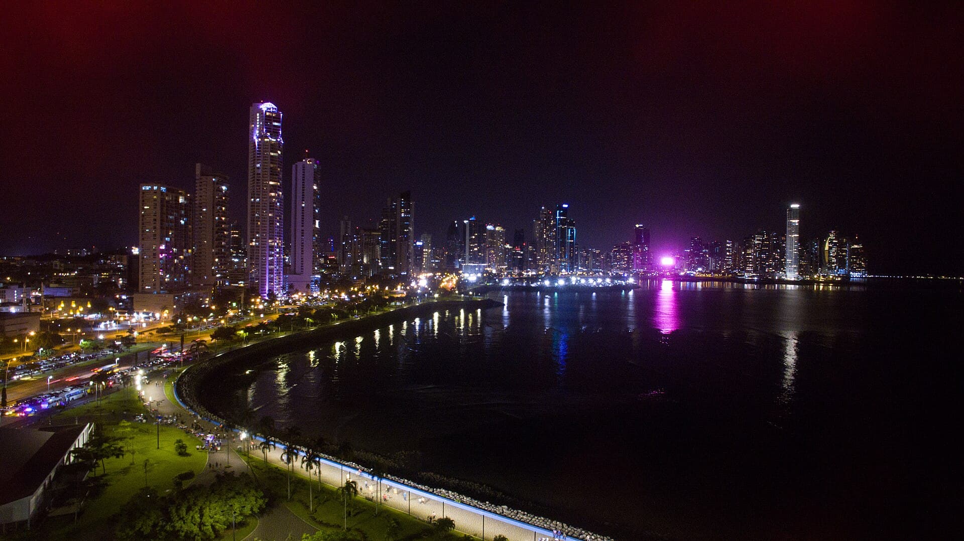 Cinta Costera waterfront