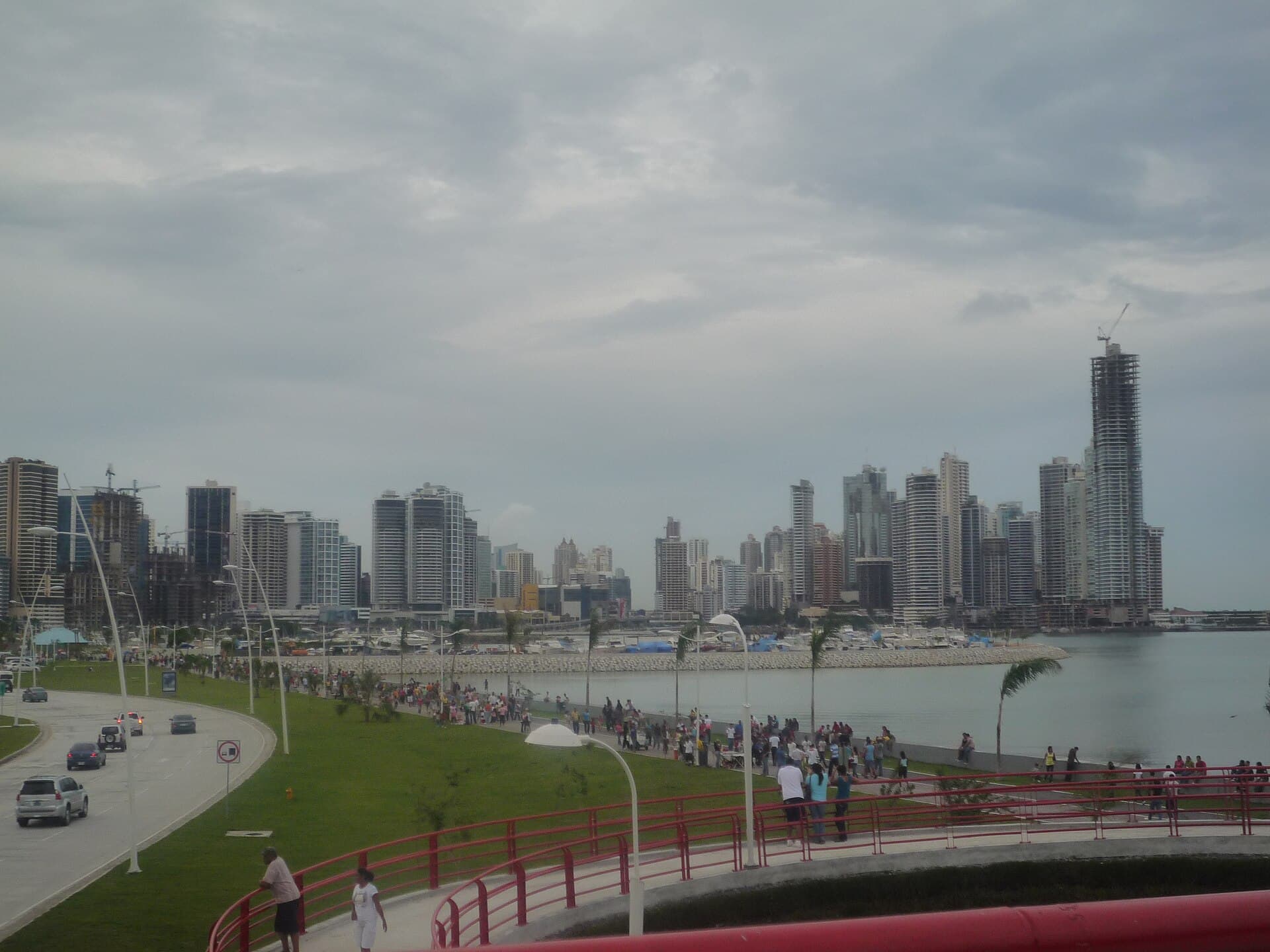 Cinta Costera waterfront