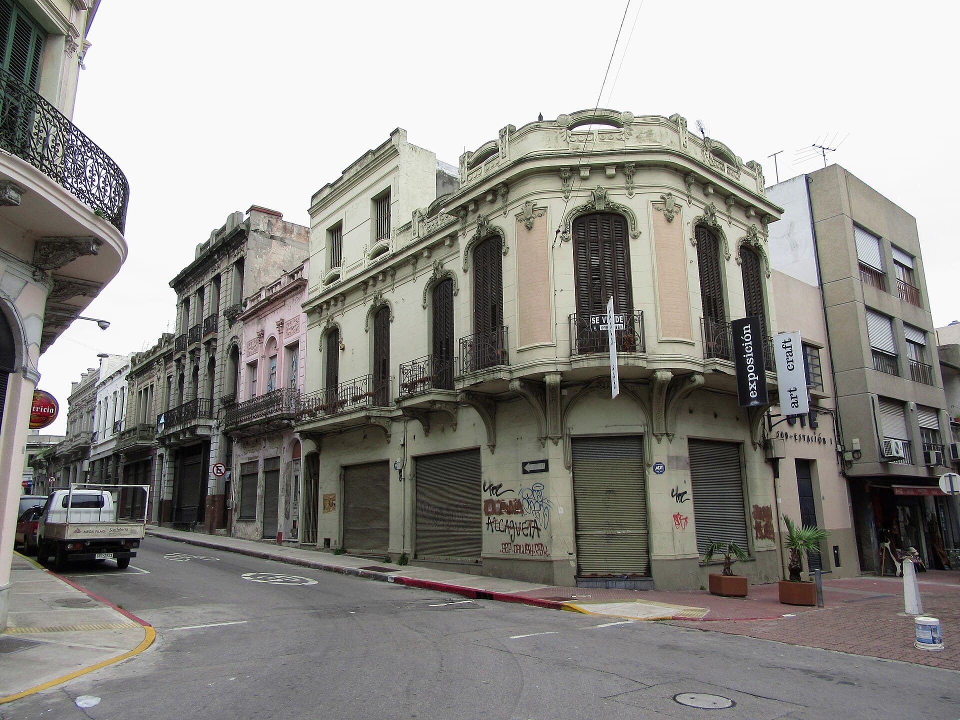 Streets of the Ciudad Vieja, Montevideo