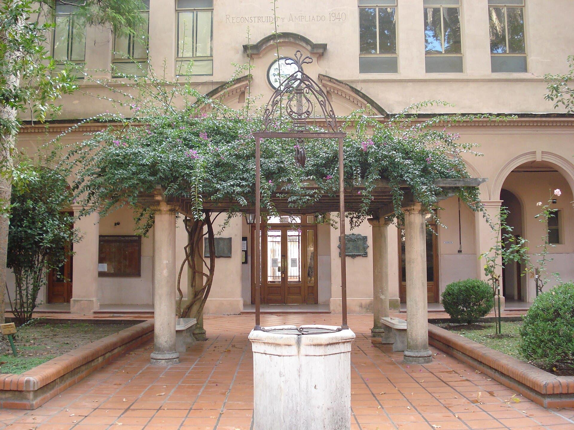 Colegio del Uruguay (Historic School), Colón