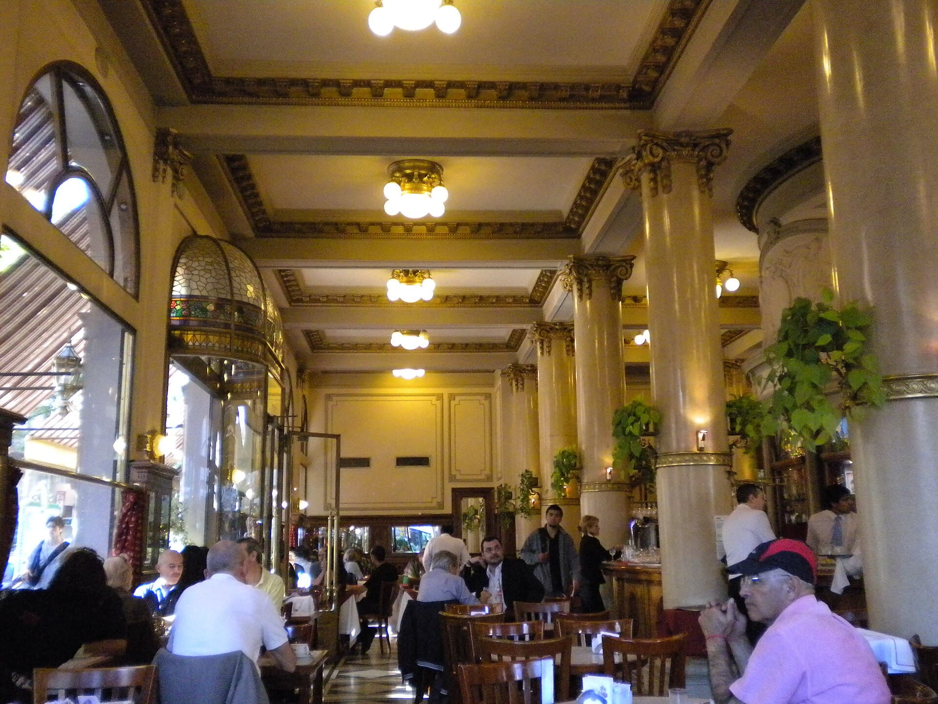 Confitería Las Violetas, Buenos Aires