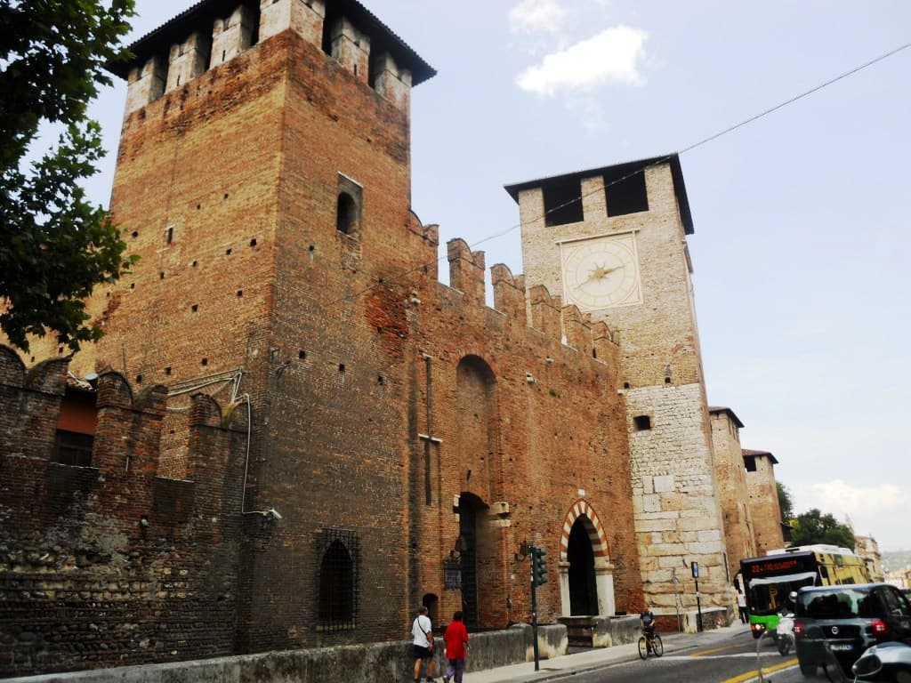 Corso Cavour, Verona