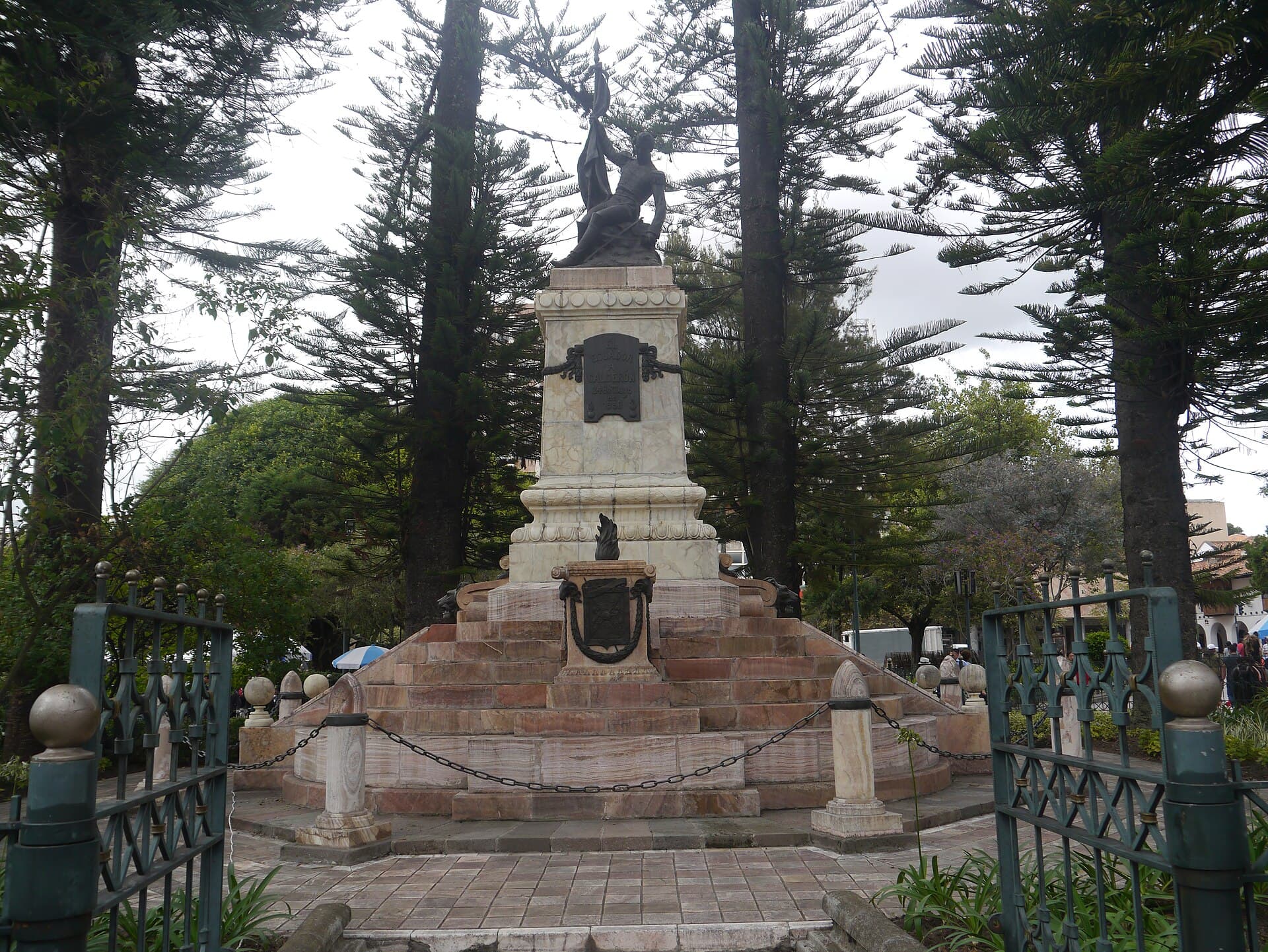 Cuenca historic centre and the Tomebamba River