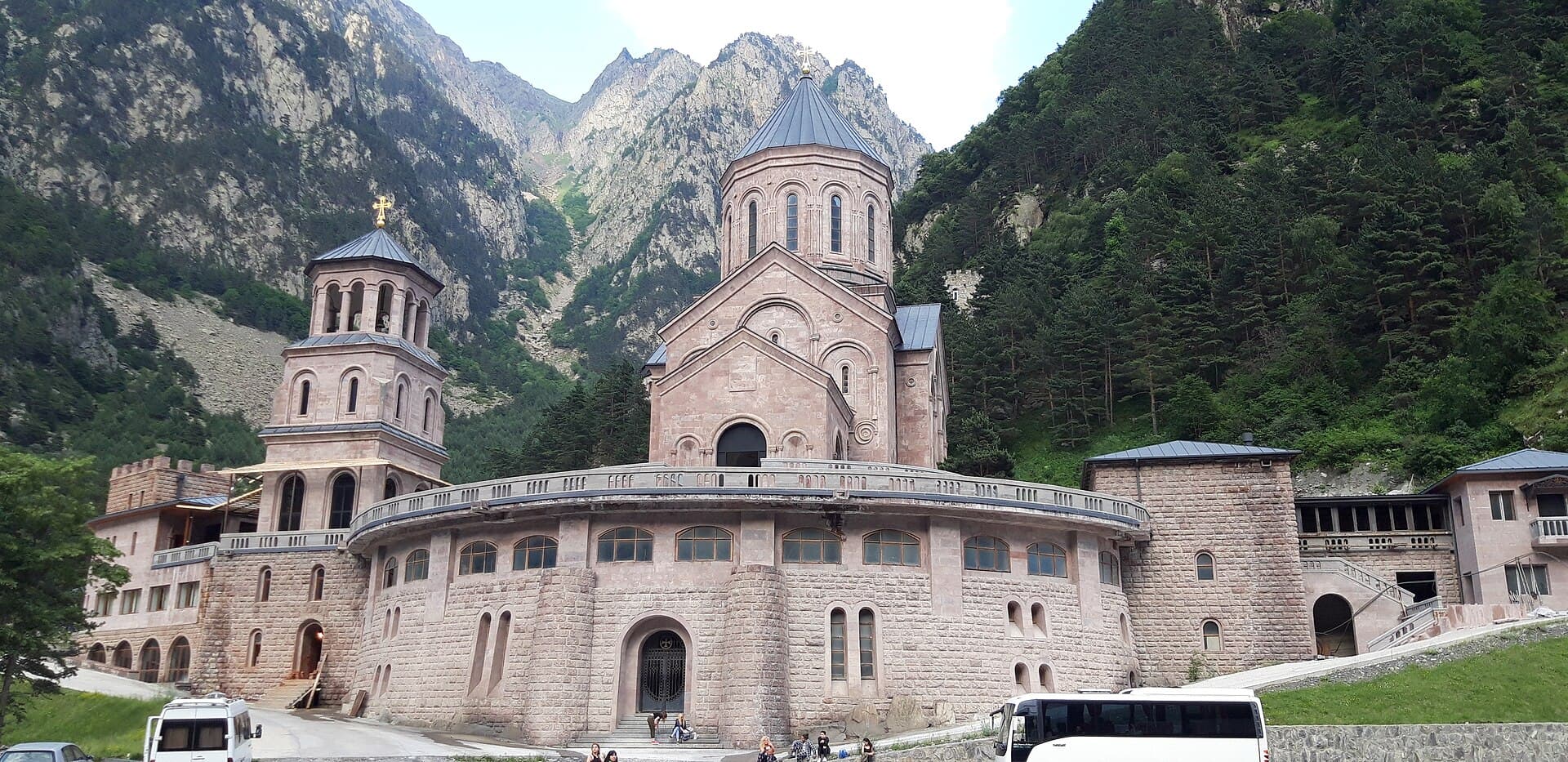 Dariali Monastery, Stepantsminda