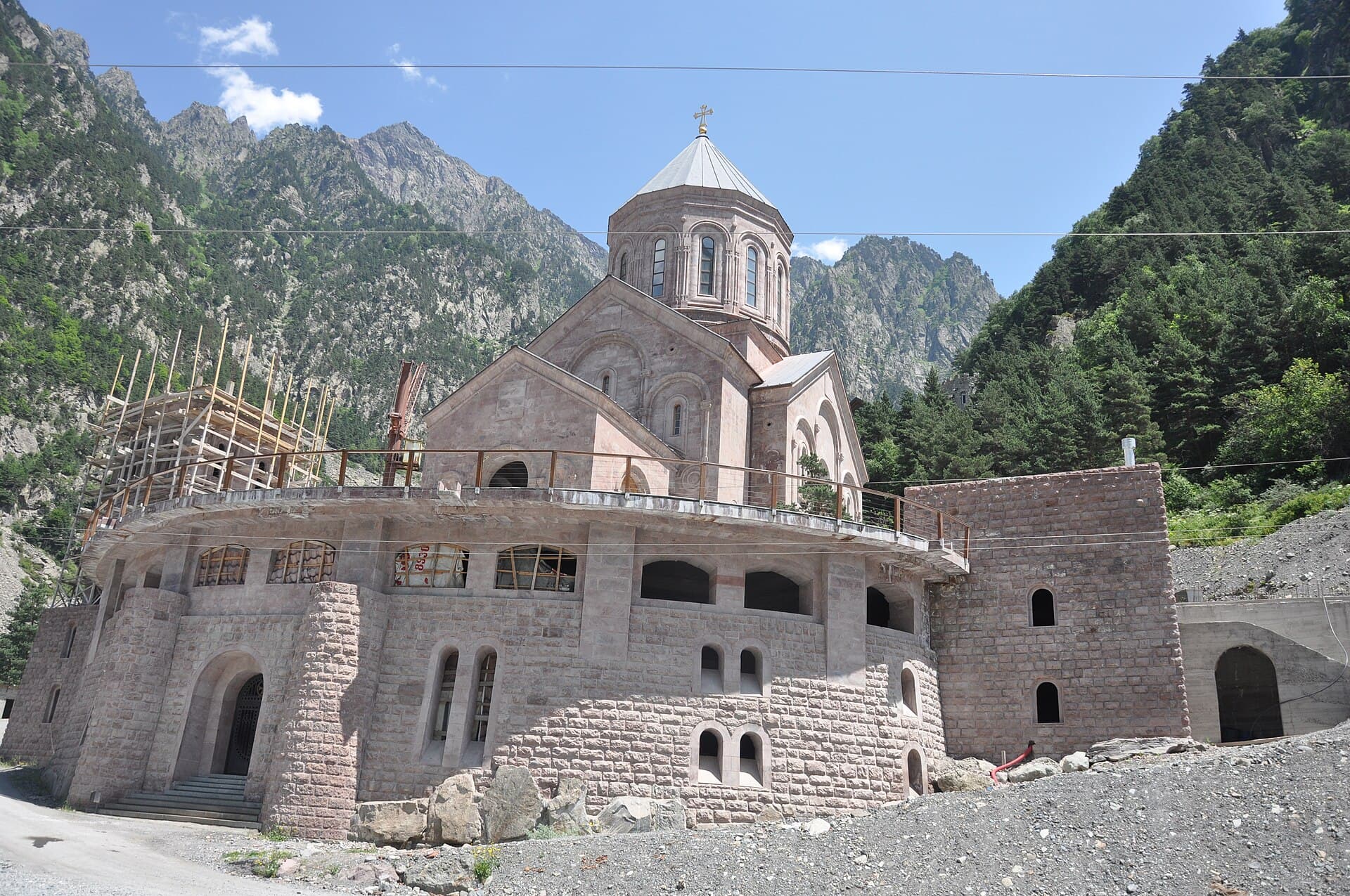 Dariali Monastery, Stepantsminda