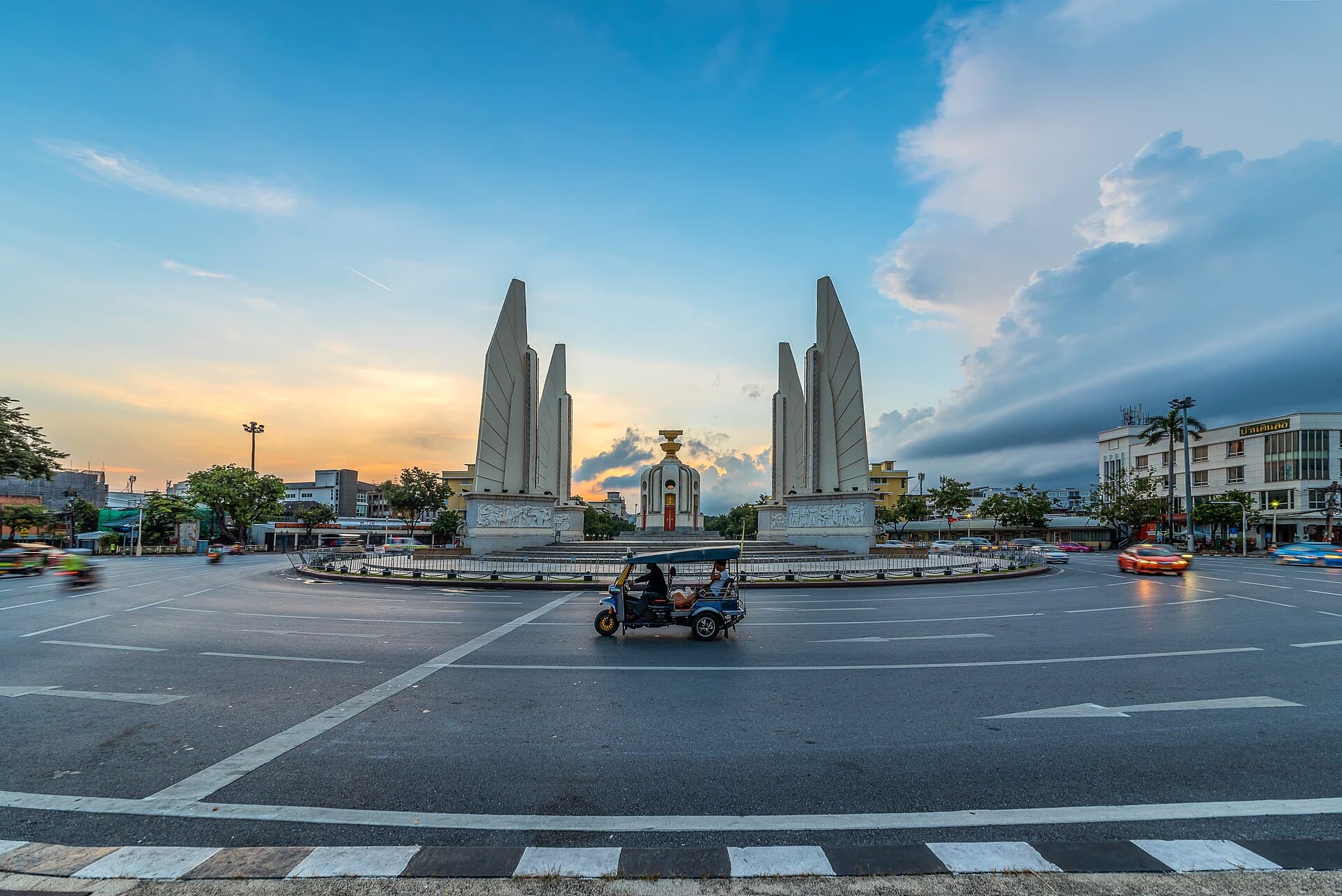 Democracy Monument, Bangkok