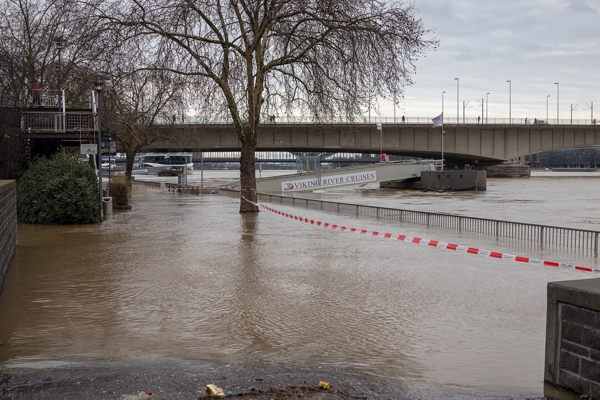 Deutzer Brücke, Cologne