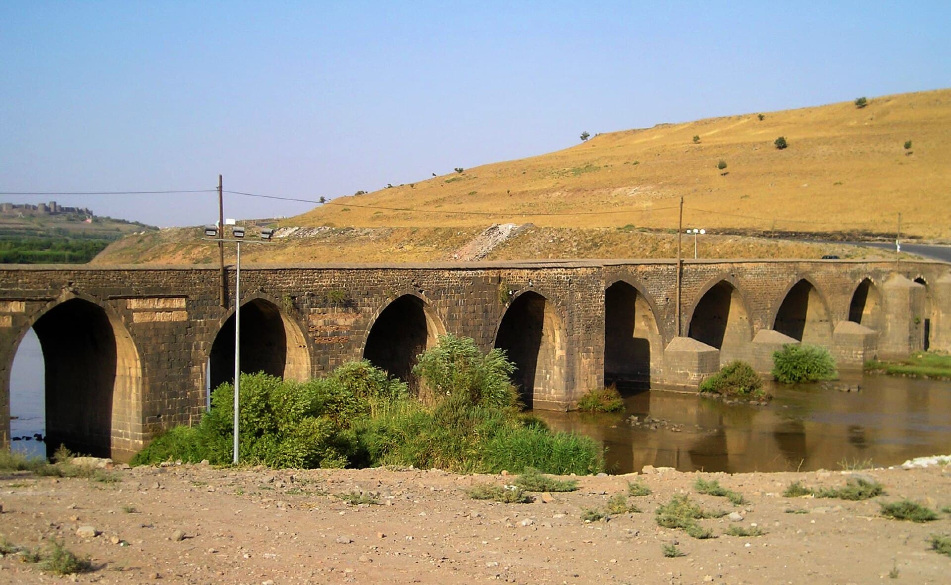 Dicle Bridge (Ten-Arched Bridge), Diyarbakır