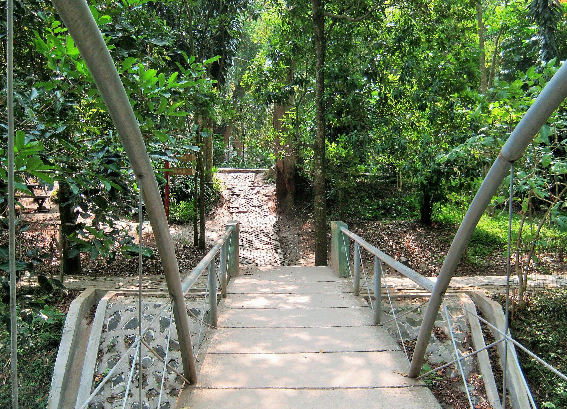 Tebing Keraton, Djuanda Forest Park