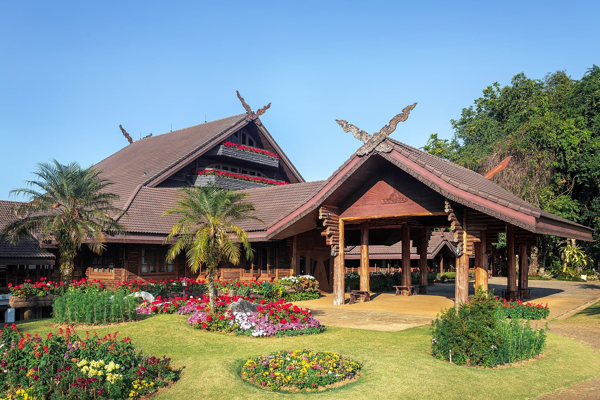 Doi Tung Royal Villa and Mae Fah Luang Garden, Chiang Rai
