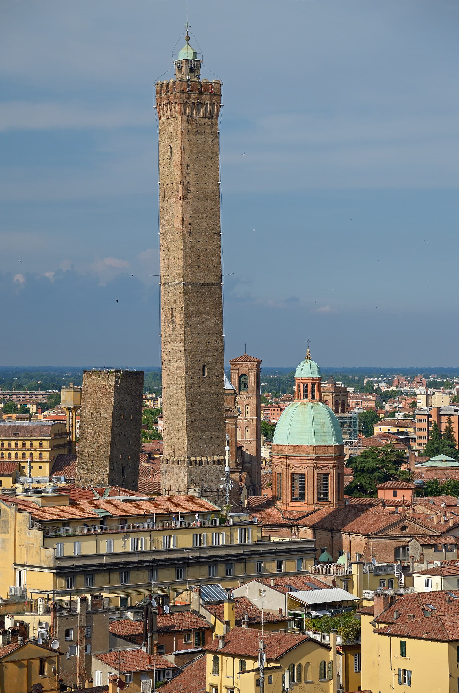 The Two Towers, Bologna