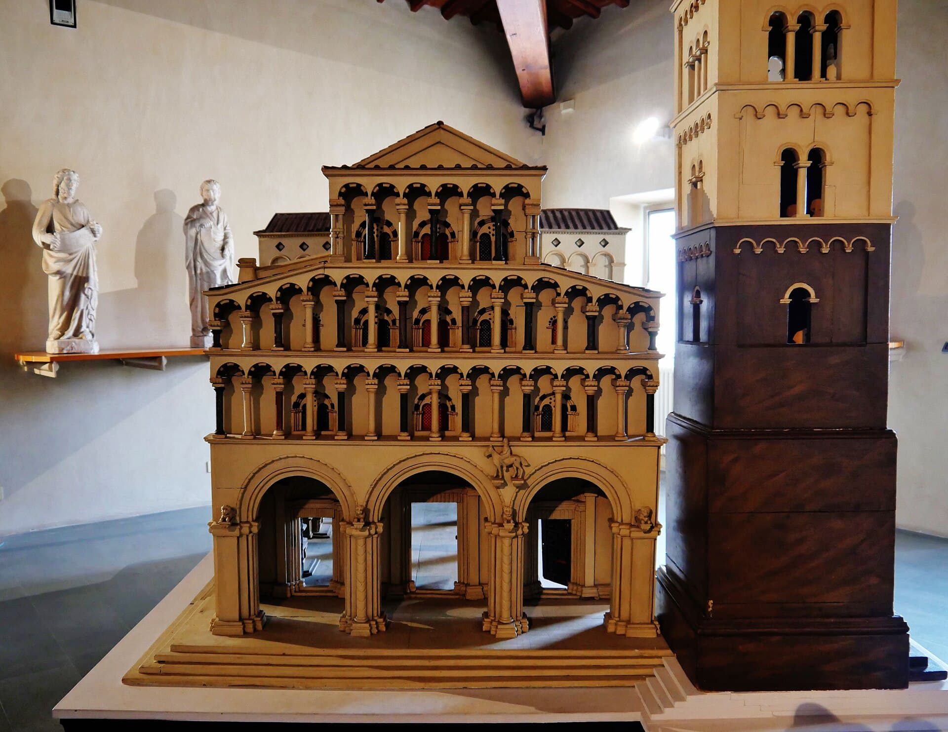 San Martino Cathedral, Lucca