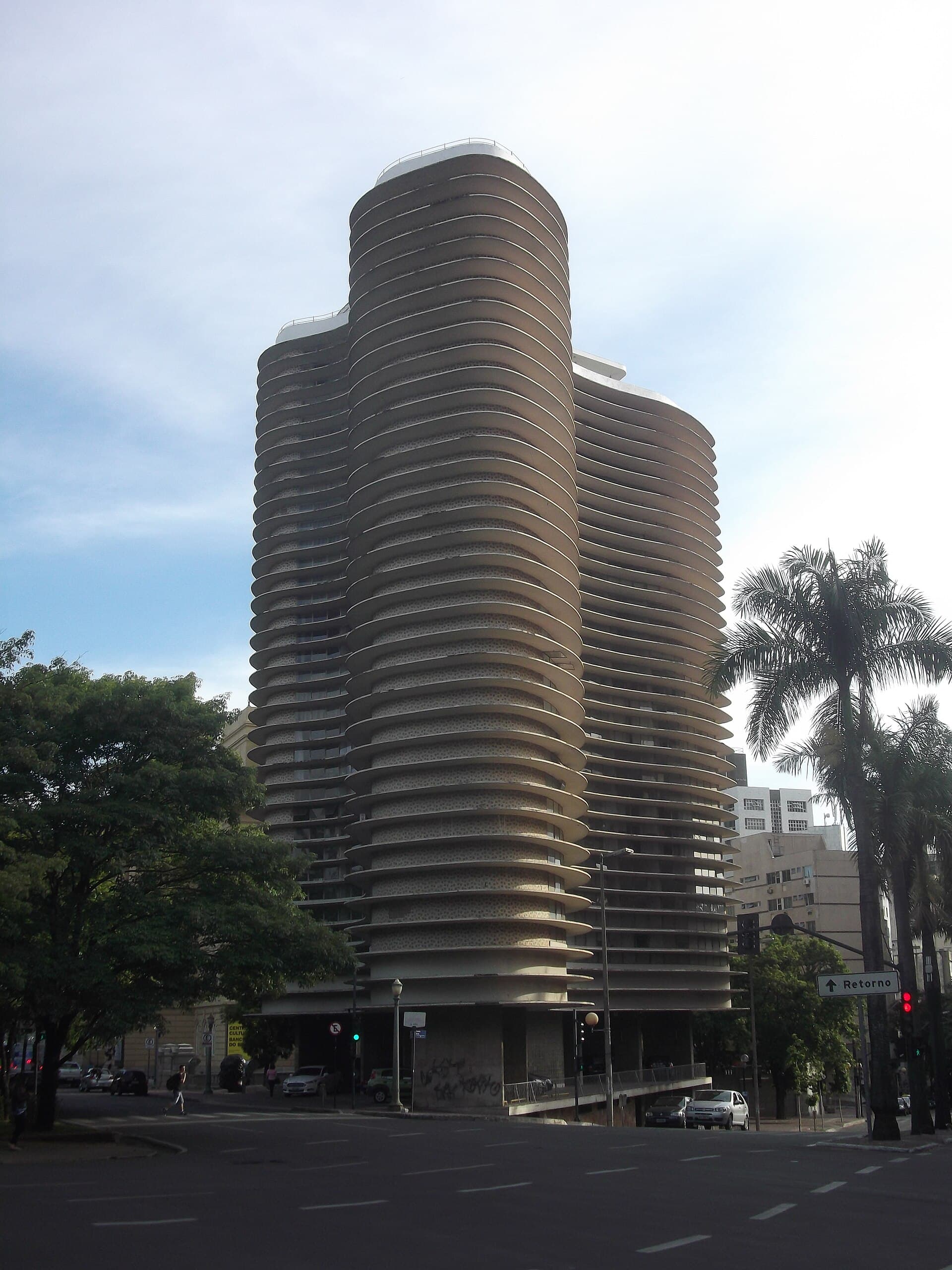 Edifício Niemeyer (Belo Horizonte), Belo Horizonte